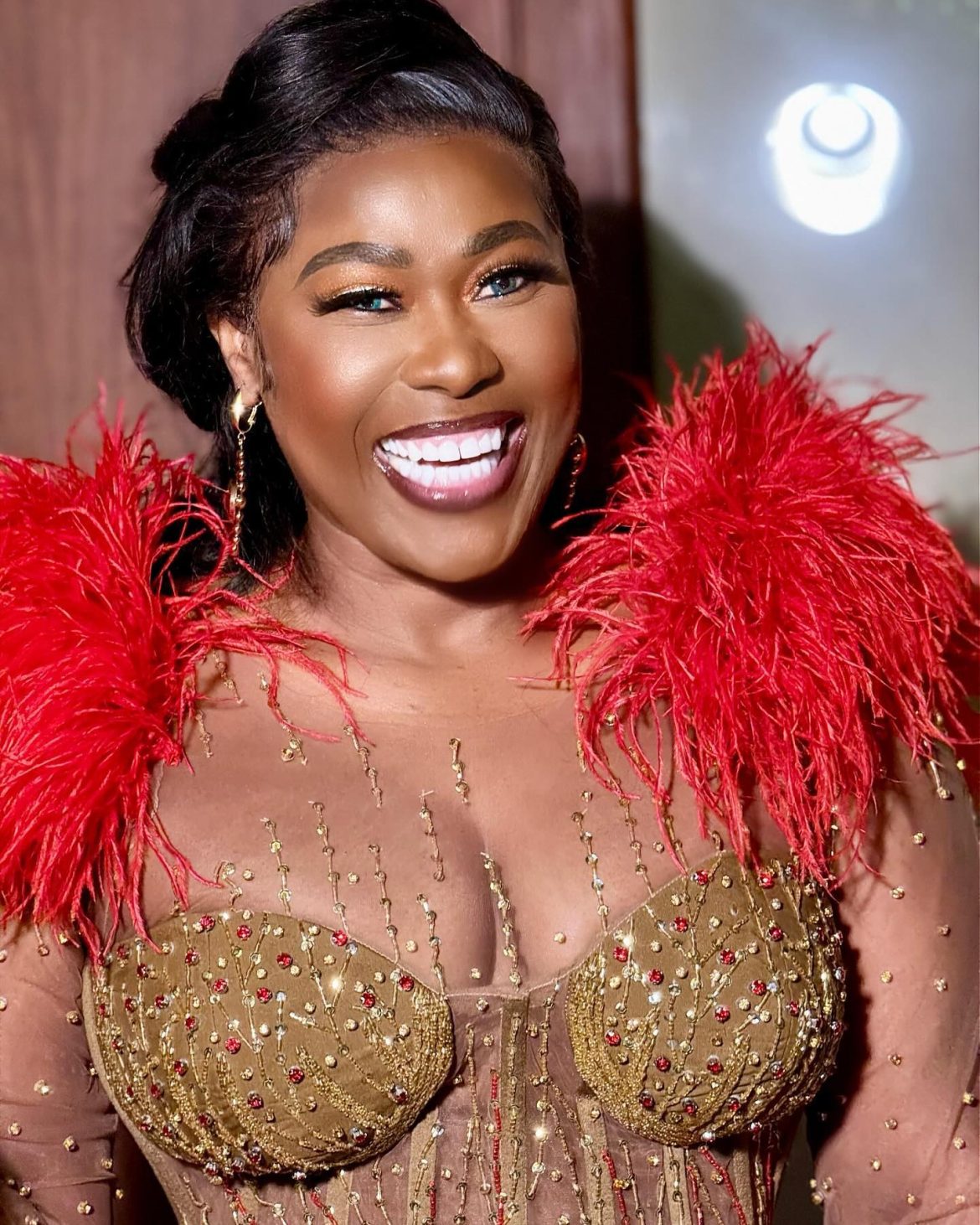 Lady in Red: Uche Jombo Serves in Tolu Bally for AFRIFF Global Award!