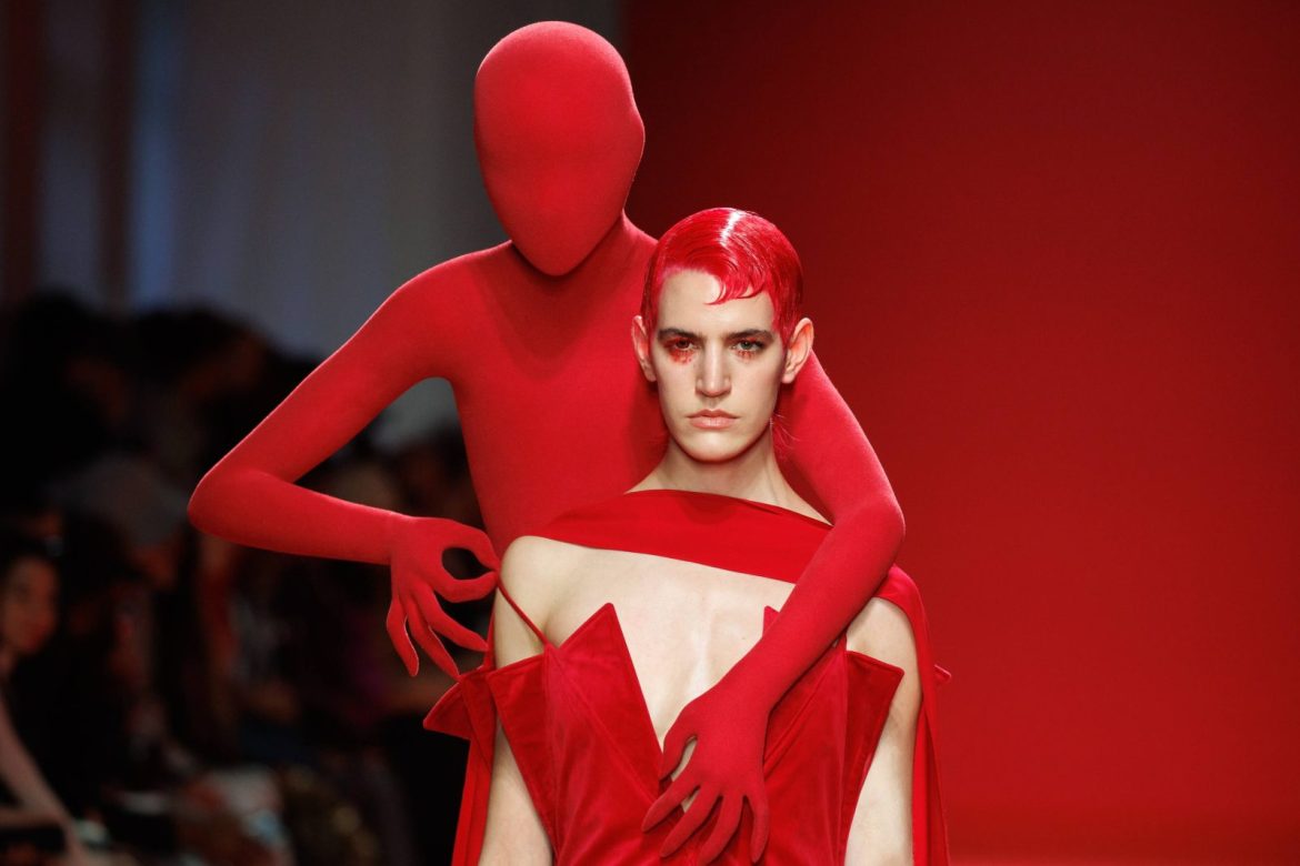 Robert Wun’s Cinematic Haute Couture: A Disturbingly Poetic Finale