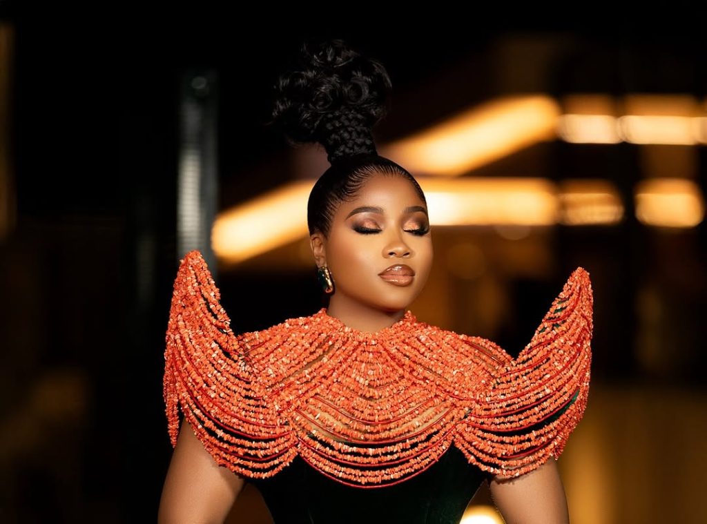 Veekee James’ Velvet-Coral Couture Turned the Trendupp Red Carpet Into a Fashion Masterclass Veekee James