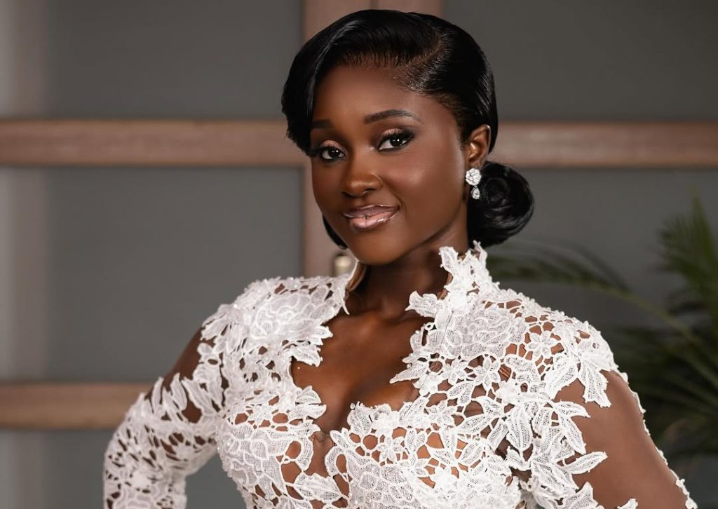 This Turquoise Haute Couture Lace Bridal Look Just Redefined “Main Character Energy” Turquoise