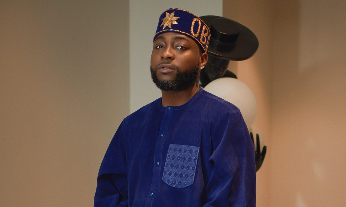 Davido’s Royal Blue Traditional Look Is One to Bookmark for Your Next Owambe Davido
